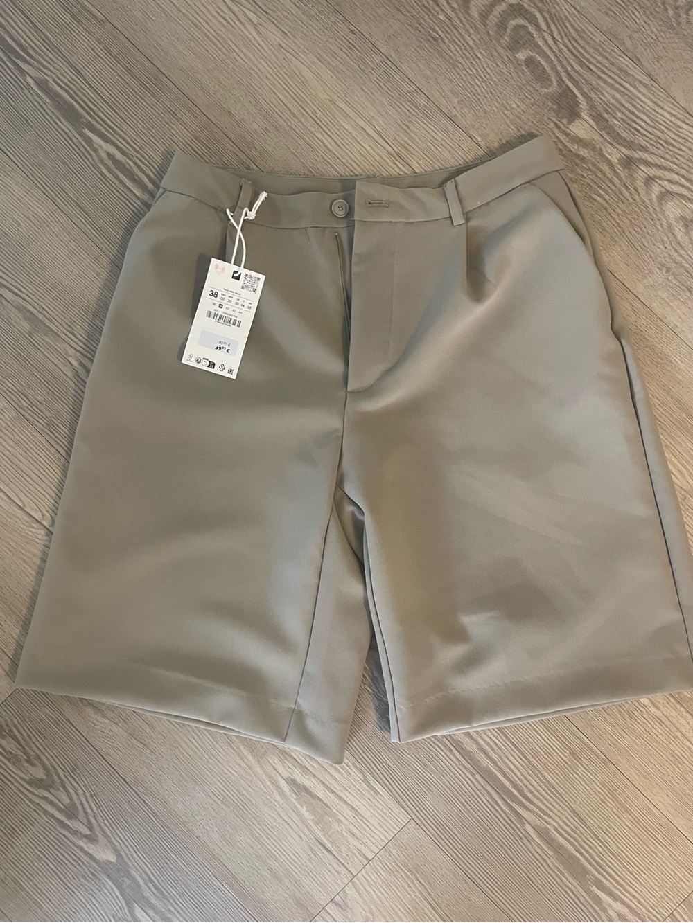 Zara Men’s Flat Front Shorts - Olive Green